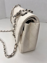 Chanel medium classic double flap White caviar / shw hardware shoulder bag
