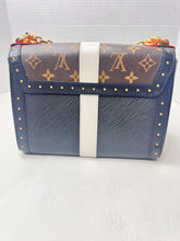 LOUIS VUITTON Epi Monogram Complice Trunks and Bags Twist Shoulder Bag MM Black
