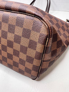 Louis Vuitton Neverfull MM Damier Ebene Tote