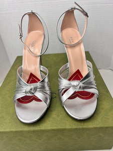 Gucci silver leather ankle strap knot Strappy heels sandals size 38.5/8.5