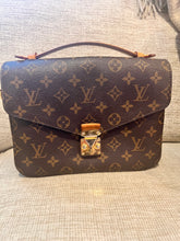 Louis Vuitton Pochette Metis Monogram Crossbody Shoulder Bag