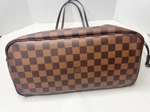 Louis Vuitton Neverfull MM Damier Ebene Tote
