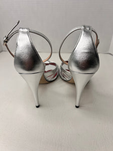 Gucci silver leather ankle strap knot Strappy heels sandals size 38.5/8.5