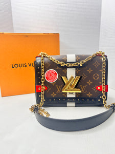 LOUIS VUITTON Epi Monogram Complice Trunks and Bags Twist Shoulder Bag MM Black