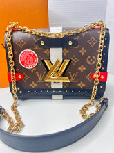 LOUIS VUITTON Epi Monogram Complice Trunks and Bags Twist Shoulder Bag MM Black