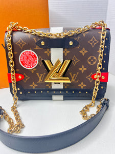LOUIS VUITTON Epi Monogram Complice Trunks and Bags Twist Shoulder Bag MM Black