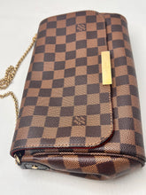Louis Vuitton Favorite MM Damier Ebene Crossbody