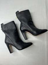 Stuart Weitzman Brooks Ankle Black Leather Boots Size 8